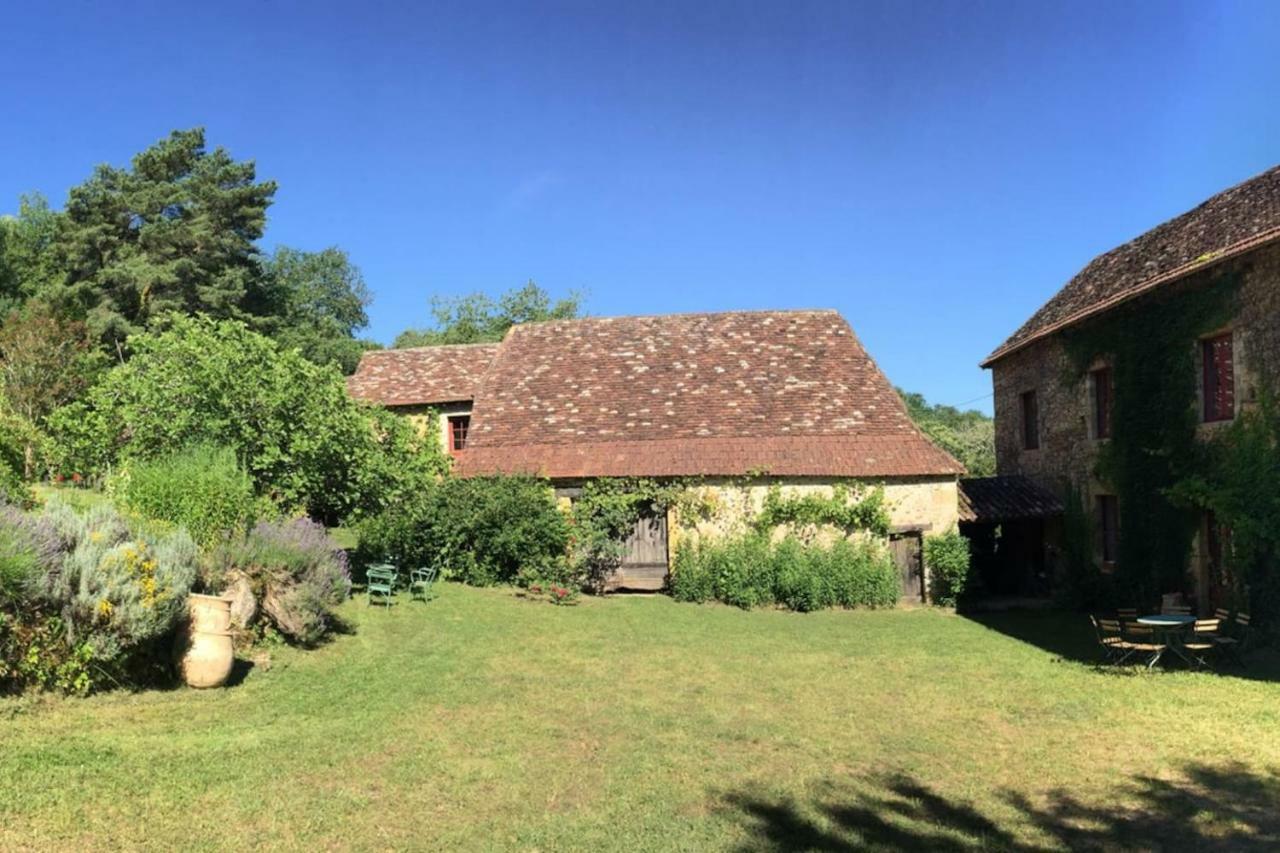 Touvent Maison Au Milieu Des Bois Savignac-de-Miremont Exterior photo